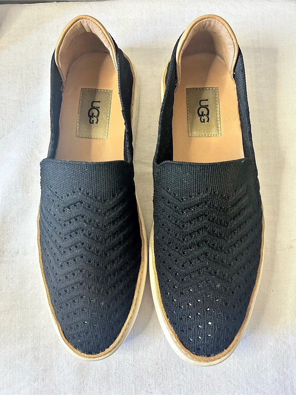 UGG Jorie Knit Slip-On Sneaker Black & Tan